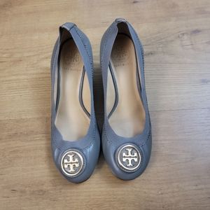 Tory Burch Caroline Wedges Pumps